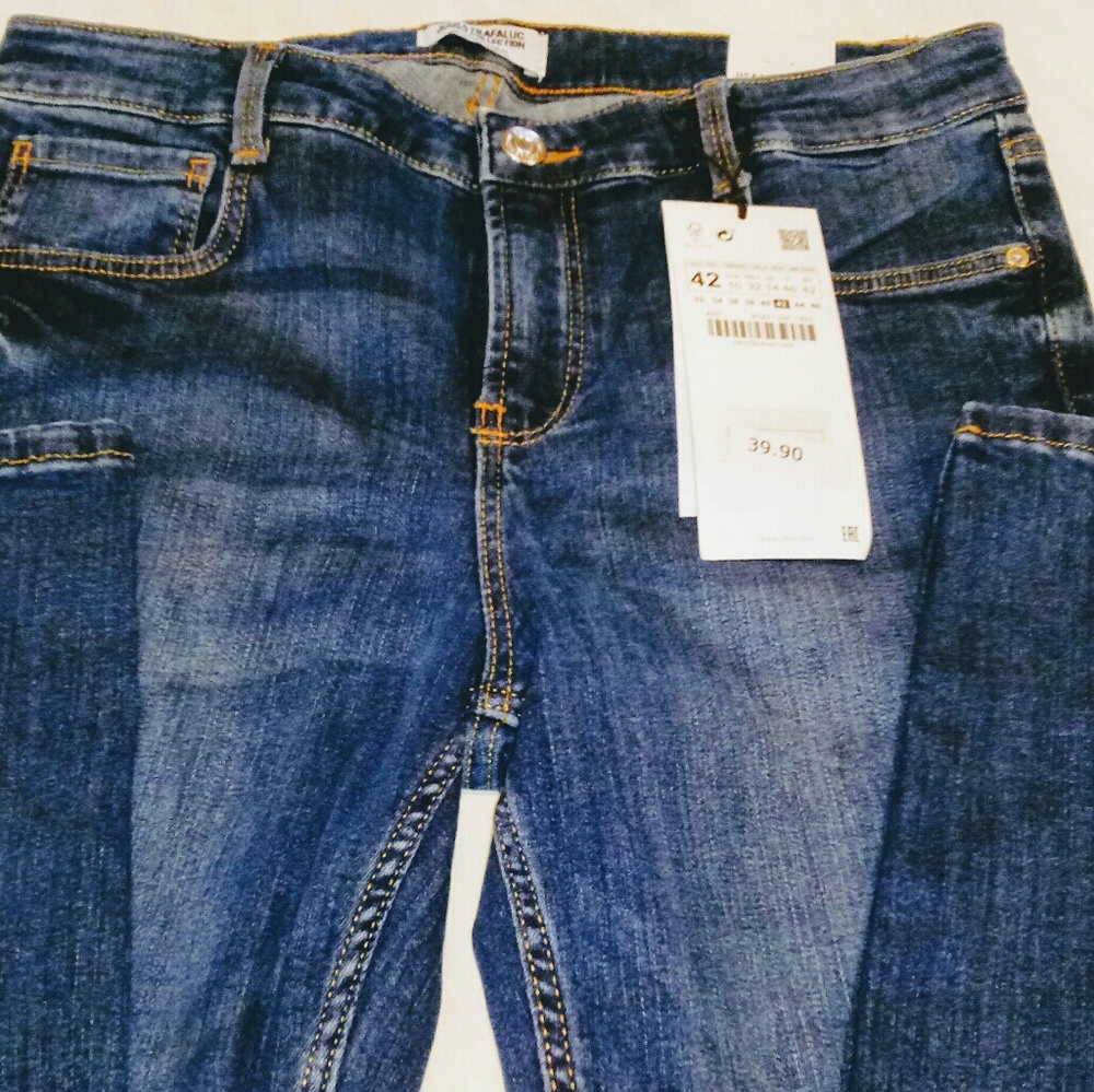 Zara Trafaluc. NWT . Denim Jeans